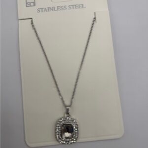 Elegant Silver Pendant Necklace